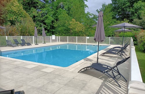 Salies-de-Bearn Apartment | Inviting Studio with Pool Access in Residence B29