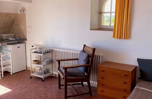 Audierne Apartment | Beachfront Studio in a Beautiful Villa with Private Access