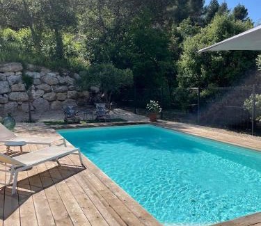Fontaine-de-Vaucluse Apartment | Exceptional Studio with Pool and Oceanfront Views
