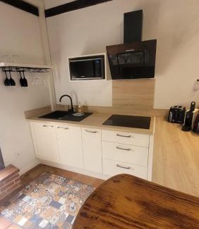 Verfeil Apartment | Studio de charme 70m2, Jacuzzi et Piscine Partagée