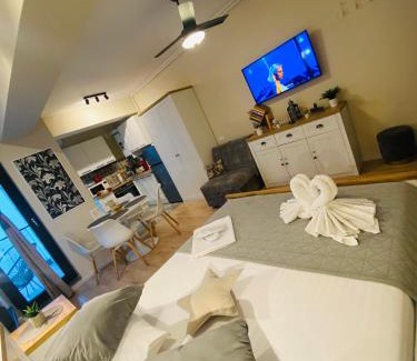 Eforie Nord Apartment | Top-Rated Studio Dear: Child-Friendly Stay Awaits