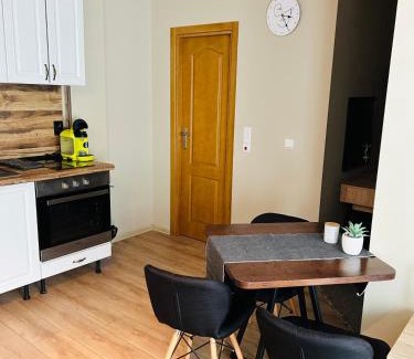 Beli Iskar Apartment | Guest Rated: Studio Deluxe Mian with Family-Friendly Amenities