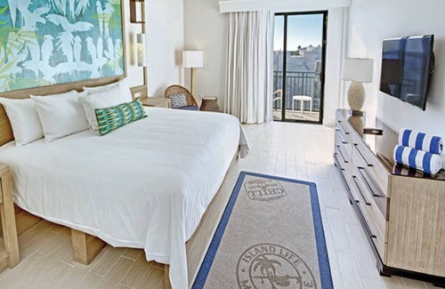 Mameyes II Resort | Mountain View Studio at Wyndham Rio Mar with Pool & Dining