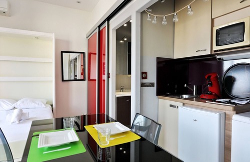 Gambetta Apartment | Oceanfront Studio des Orangers - Family & Pet Friendly Stays