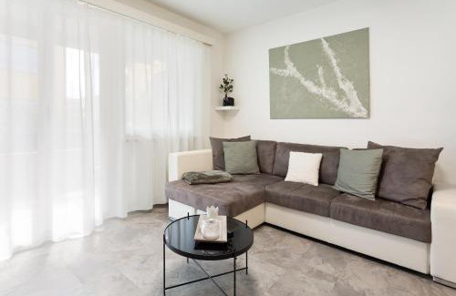 Ascona Apartment | Discover Studio di Martino: Pet & Child-Friendly Retreat