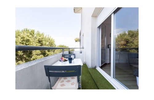 Cugnaux Apartment | Relax at Studio Diane III: Pool, Parking & Metro Access