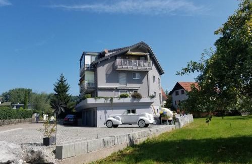 Altenrhein Apartment | Charming Studio by Lake Constance with Oceanfront Views