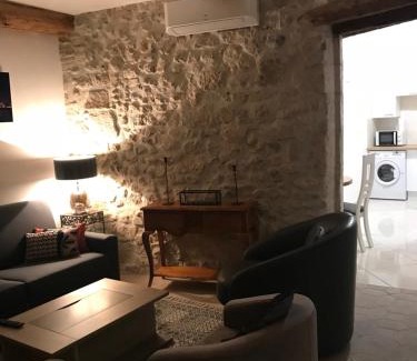 Centre Historique Apartment | Exceptional Studio du Couvent des Carmes - Child-Friendly Stay