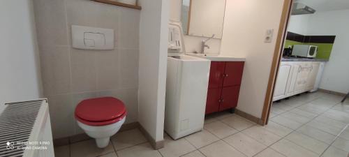 Saint-Maigrin Apartment | Cozy Studio du Moulin de Montizeau - Rated 9.5/10!