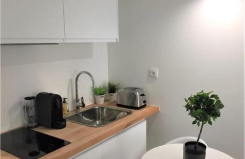 Puvis De Chavannes - Le Lycee Apartment | Cosy Studio Duquesne Near Parc Tête d'Or & Metro Foch