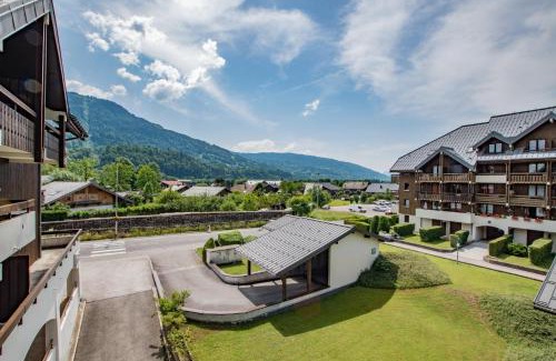 Samoens Apartment | Cozy Studio Ella in the Heart of the Village Awaits You