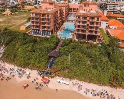 Jurere Apartment | Beachfront Apartments in Florianópolis with Pool & Hot Tub