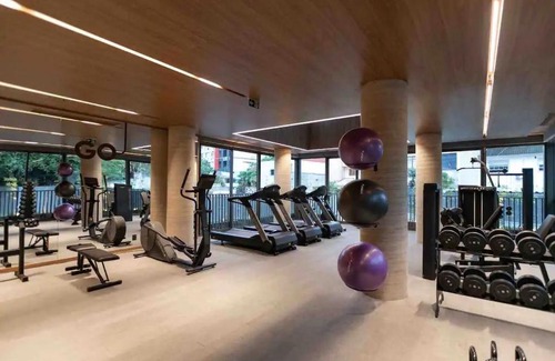 Auxiliadora Apartment | Stylish Studio in Porto Alegre with Pool & Family-Friendly Perks