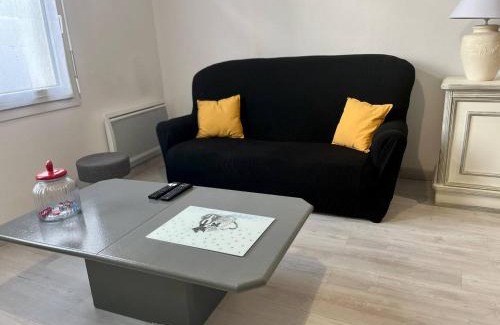 Montlucon Apartment | Perfectly Located Studio in the Heart of the City