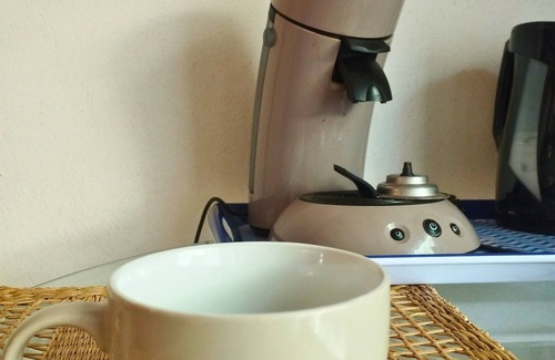 Beaumes-de-Venise Apartment | Cozy Studio in the Heart of the Village - Family & Pet Friendly