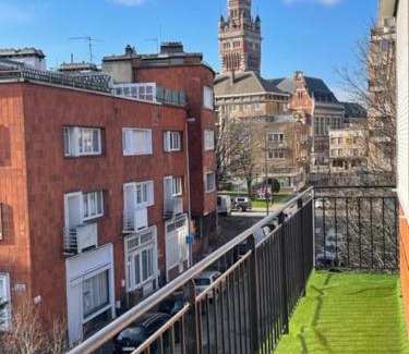 Dunkerque Centre Apartment | Idyllic Studio Between Sea and City Center, Rated 10/10
