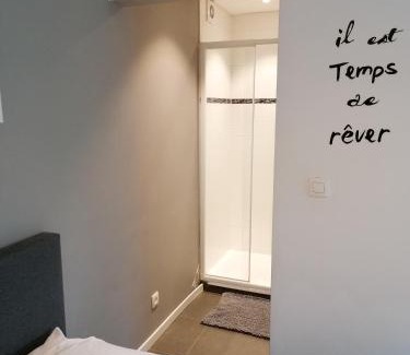 Bousval Apartment | Beautiful Studio Ephémère: Guest Rated 9/10 for Comfort