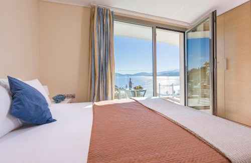 Palaio Tsifliki Apartment | Gorgeous Studio Evian: Oceanfront Pool & Hot Tub Retreat