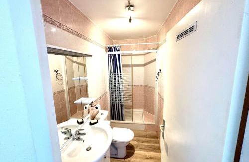 Port-la-Nouvelle Apartment | Cozy Studio with Sea View, Balcony & Parking near Beach