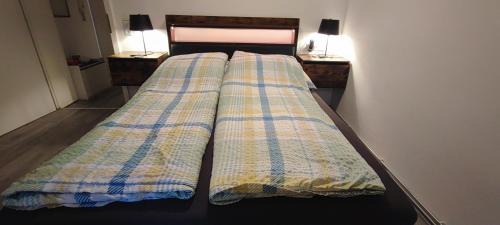 Ostrach Apartment | Child-Friendly Studio Ferienwohnung Untergeschoss Awaits