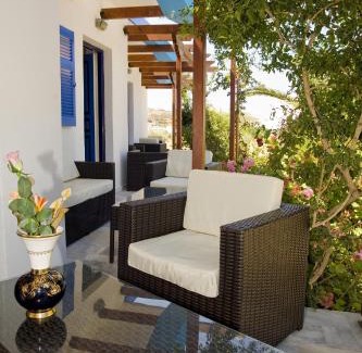 Lipsoi Apartment | Welcoming Studio Filoxenia: Guest Rated 8.5/10 & Family-Friendly