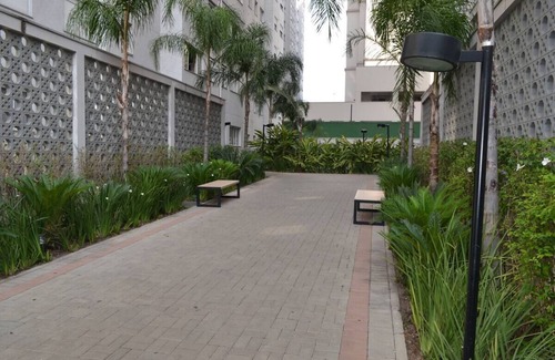 Bras Apartment | Studio Fit Casa Brás practicality and easy access to everything the city has to offer.
