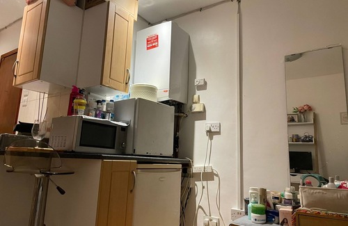 Stratford Apartment | Cozy Studio Flat in Stratford for Your Perfect Getaway