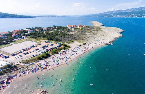 Silo Apartment | Beachside Studio Flat in Šilo, Krk - Rated 10/10!