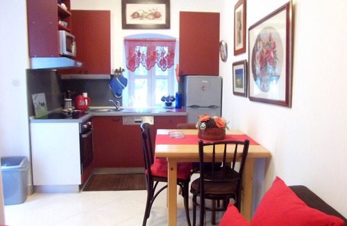 Blace Apartment | Beachside Studio Flat in Blace, Neretva Delta - Pet Friendly
