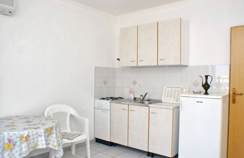Kustici Apartment | Highly Rated Studio Flat Steps from Kustići Beach