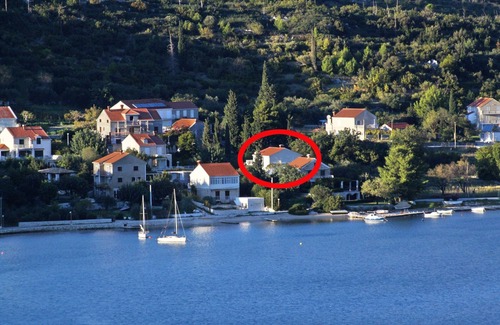 Slano Apartment | Beachside Studio Flat in Slano, Dubrovnik - Rated 10/10