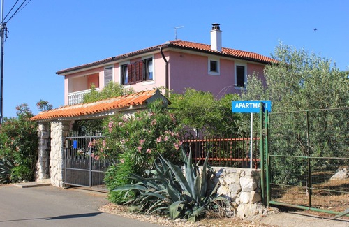 Punta Kriza Apartment | Cozy Studio Flat in Punta Križa with Breakfast & AC