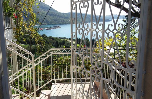 Plat Apartment | Sea View Studio Flat with Balcony in Dubrovnik - 9.4/10