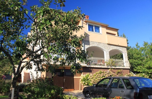 Zdrelac Apartment | Seaside Studio Flat with Terrace and 10/10 Guest Rating