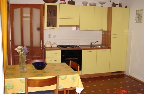 Island Hvar Apartment | Oceanfront Studio Flat with Terrace in Jelsa, Hvar