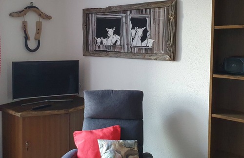 Emmetten Apartment | Studio for 2-4 guests with balcony and panorama view