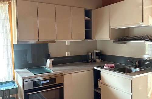 Jaun Apartment | Scenic Studio for 2-4 with Kitchen, Breakfast & 9.8 Ratings