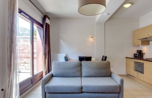 Vallorcine Apartment | Cozy Studio at Dormio Resort Les Portes du Mont Blanc