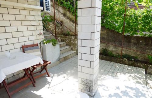Rabac House | Ideal Studio for Short Stays - Child Friendly and Rated 9/10