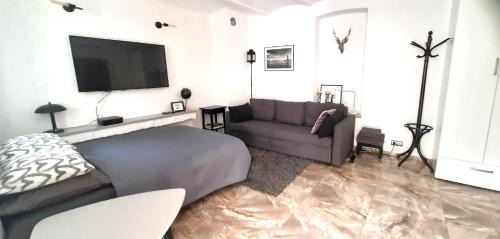 Gorny Sopot Apartment | Cozy Studio Four with Private Entrance in Sopot Center