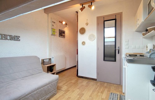 Saint-Leger-les-Melezes Apartment | Cozy Studio in Saint-Léger-les-Mélèzes for 3 Guests