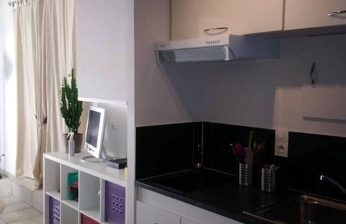 Montady Apartment | Bright Studio with Pool & Ocean Views - Guest Rated 10/10