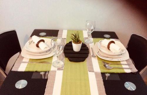Barangka Ilaya Apartment | Pet-Friendly Studio with Ocean Views and Pool Access