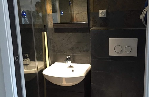 Deuil-la-Barre Apartment | Modern Studio Near Paris: Guest Rated 10/10, Pet Friendly