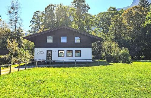 Sankt Martin bei Lofer Apartment | Child-Friendly Retreat at Studio Gabriele by Interhome
