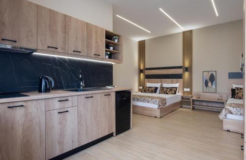 Toroni Apartment | Oceanfront Studio Giannis - Family Friendly Getaway