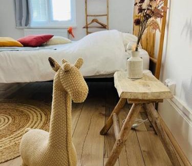 Luxeuil-les-Bains Apartment | Bohemian Studio Girafe: Unique Retreat for Families