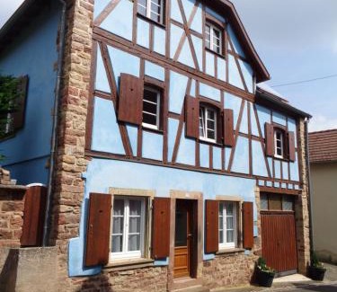 Ottrott Apartment | Highly Rated Studio Gite Fischer Ottrott with Restaurant