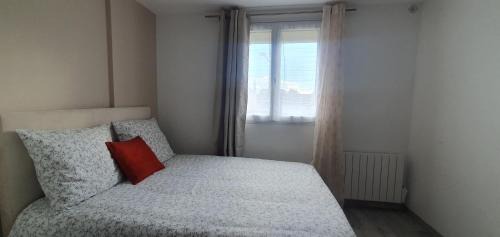 Houilles Apartment | Elegant Studio Grand Confort in Houilles - Rated 8.9/10