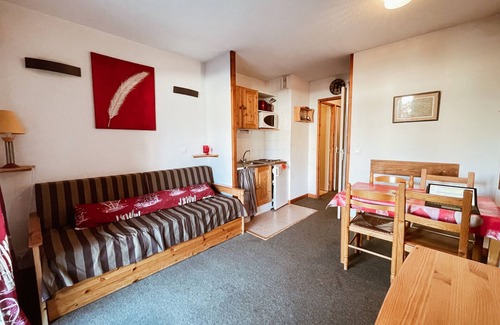 Le Devoluy Apartment | Studio Ground floor - sleeps 4 - La joue du loup